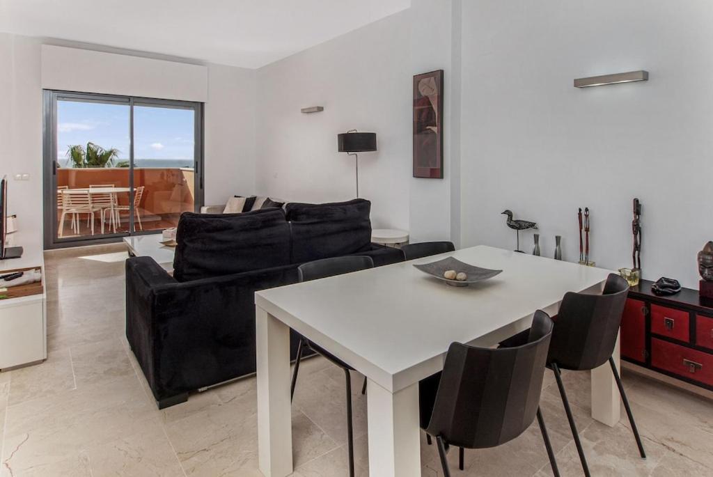 Rock Bay Apartment With Wonderful Sea View And 5 Minutes From The Beach Manilva Exterior photo